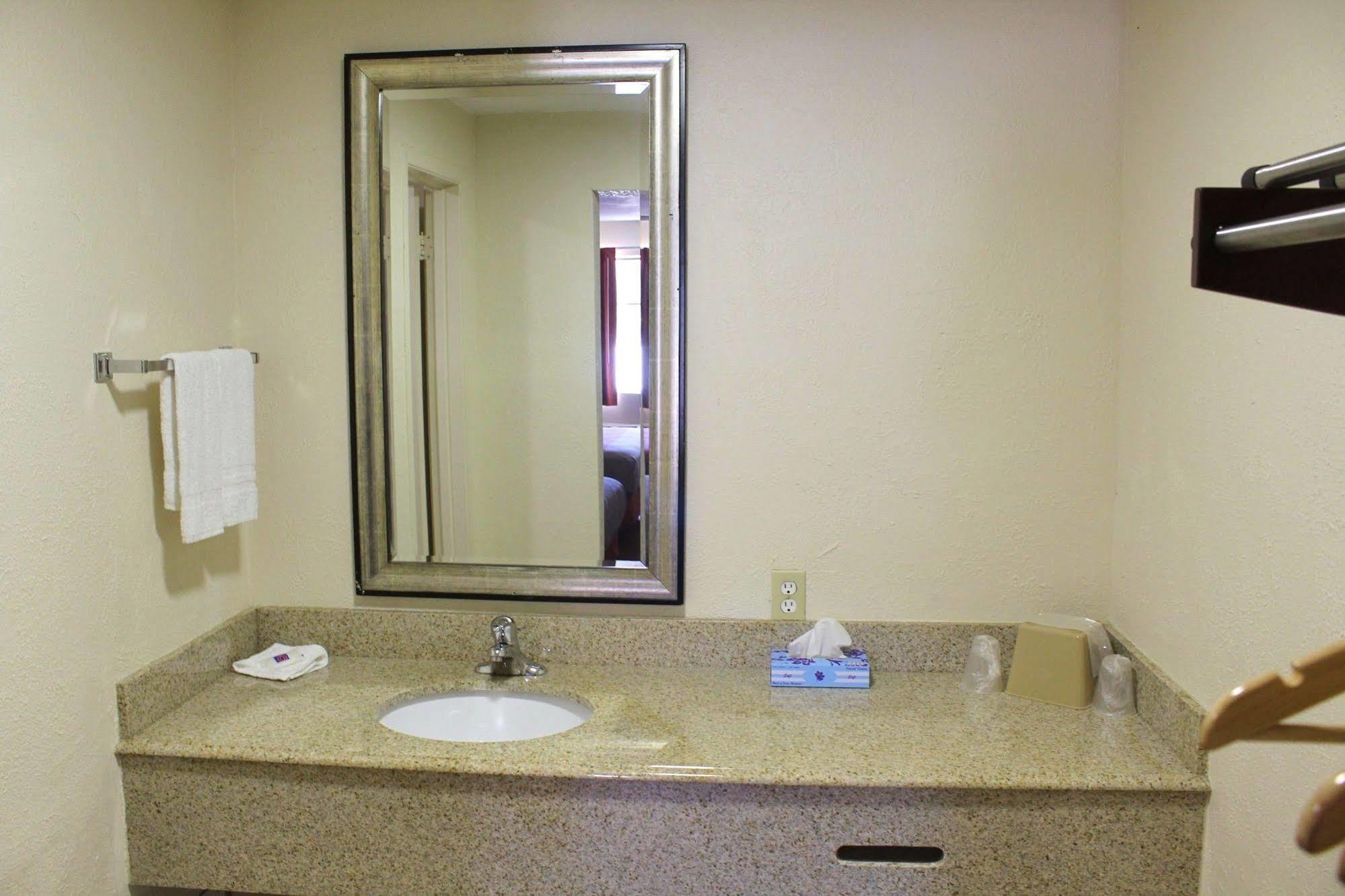 Motel 6-Winnie, Tx Экстерьер фото